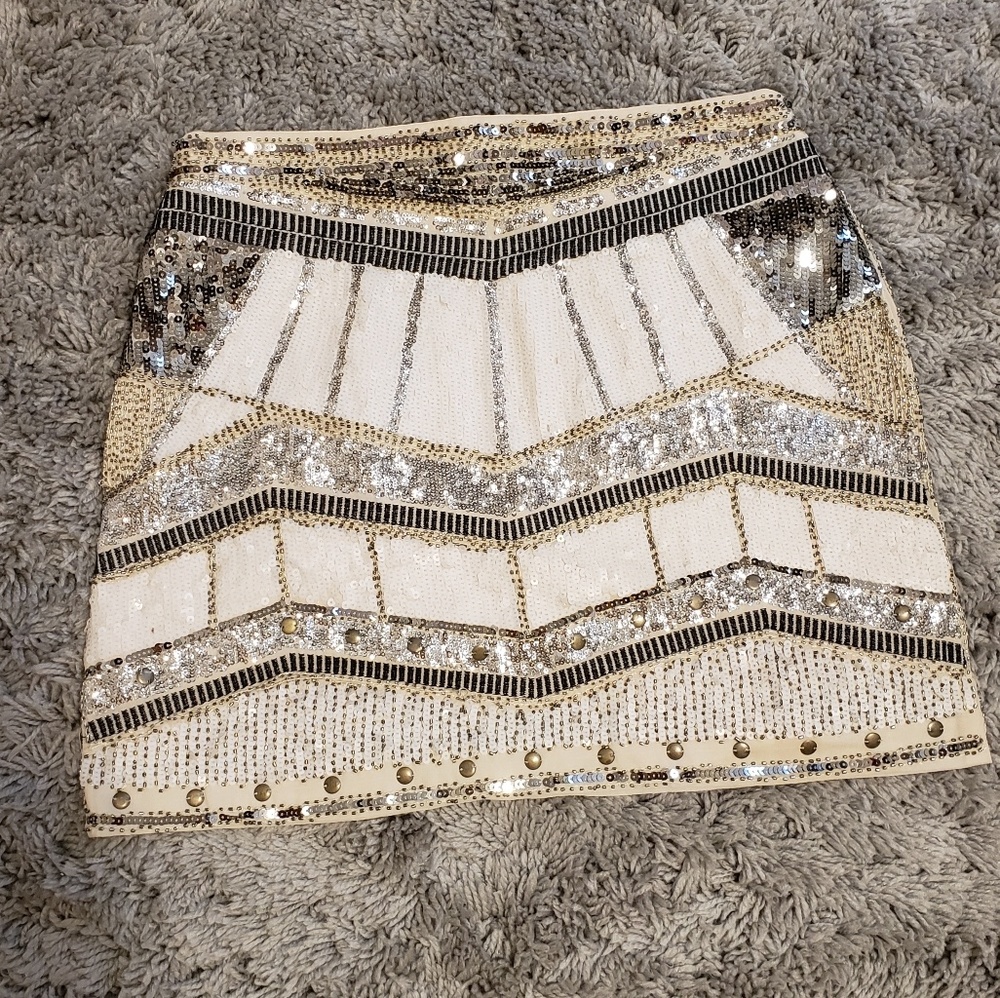 Skirt - Picture 2 of 6